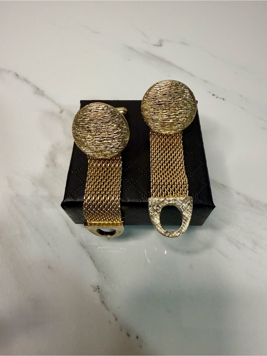 Other - Gold Tone Mesh Cuff links
